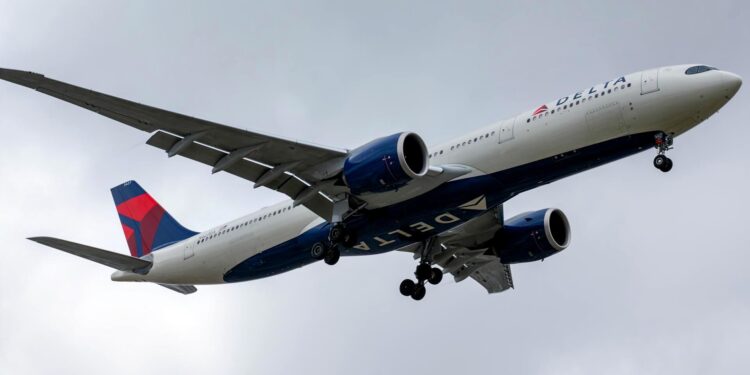 Delta A330 Suffers Engine Failure Shortly After Takeoff from São Paulo, Returns Safely