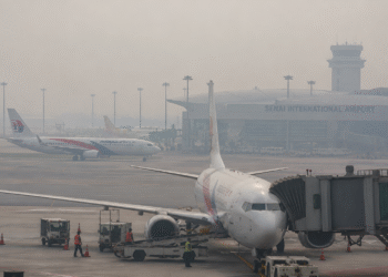 Haze causes delays for five flights at Senai Airport in Malaysia, as concerns about regional air quality continue.